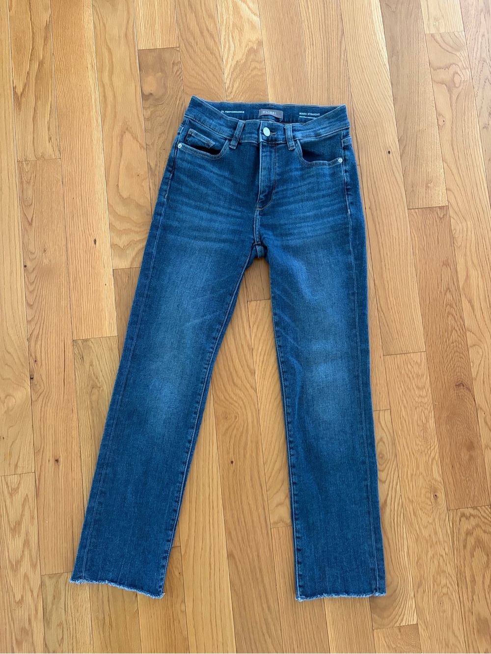 DL1961 Women's Dark Blue Straight Leg Jeans